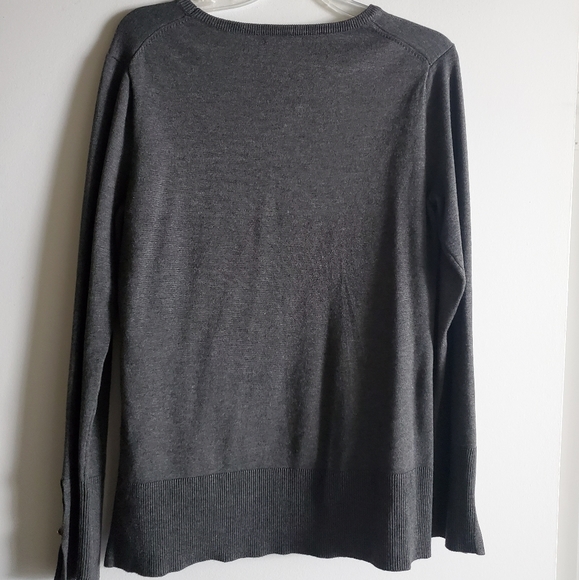 Soft gray crew neck sweater - Picture 4 of 4